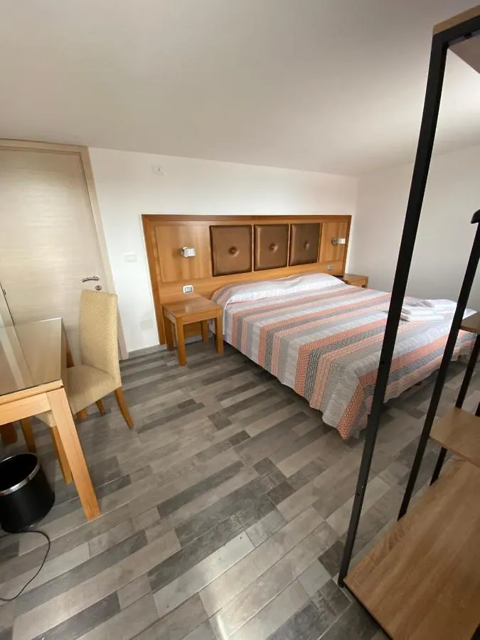 B&B Torre Pozzillo Cinisi 0*,  Itália